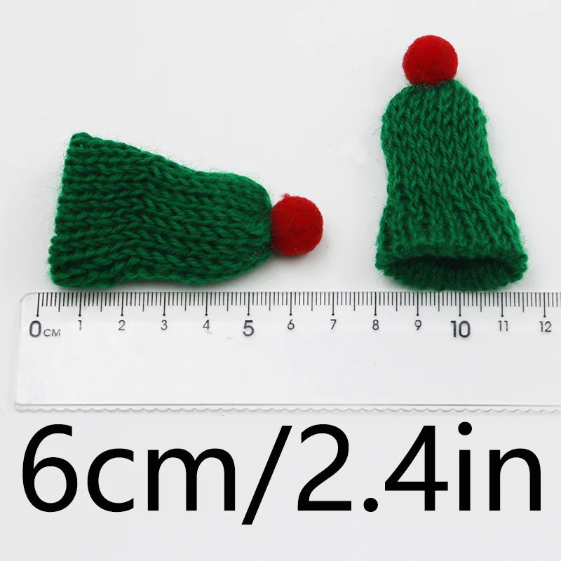 (10 Pieces/pack) 4x6cm Mini Christmas Knitted Hat Plush Yarn Finger Hat Christmas Decoration Holiday Handmade DIY Pendant