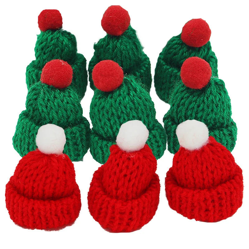 (10 Pieces/pack) 4x6cm Mini Christmas Knitted Hat Plush Yarn Finger Hat Christmas Decoration Holiday Handmade DIY Pendant