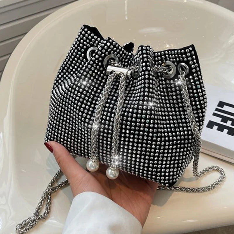 Bright Rhinestone Shoulder Bag Women Chains Crossbody Bag Drawstring Bucket Handbag Luxury Lady Armpit Handbag Daily Totes