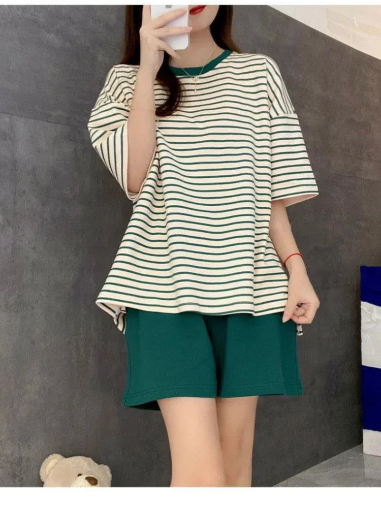 Women‘s Summer Two Pieces Sets Pajamas O-Neck Short Sleeve Shorts Pant Homewear with Chest Pad Striped Cute Sleepwear Loungewear