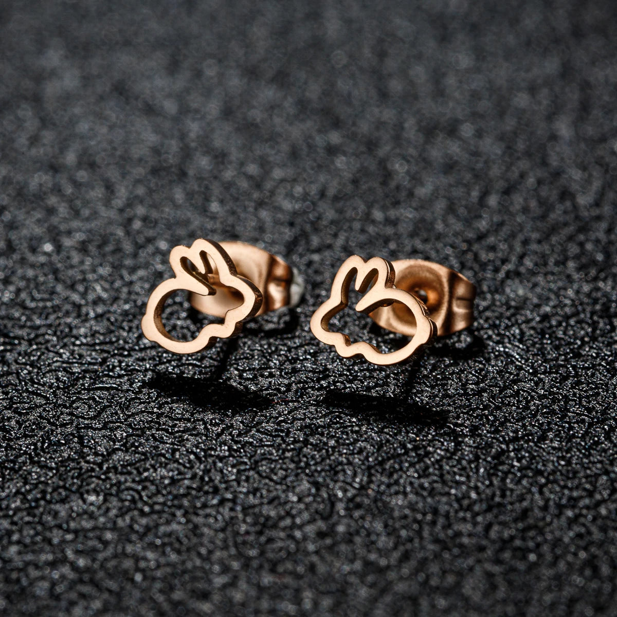 Hollow Stainless Steel Cute Rabbit Bunny Earring For Girl Ear Stud Fashion Jewelry Cute Animal Party Anniversary Stud Earrings