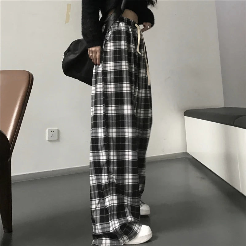 Oversize Women Sweatpants Fashion Black Plaid Casual Pants Baggy Elastic Waist Pockets Student Unisex Hip Hop Loose Trousers