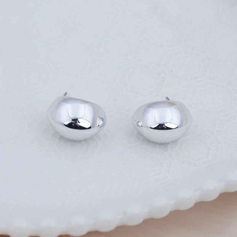 New Fashion Beans Shape Women's Stud Earrings Smooth Metal Korean Fashion Small Earrings Lovely Cute Fashion Ear Jewelry