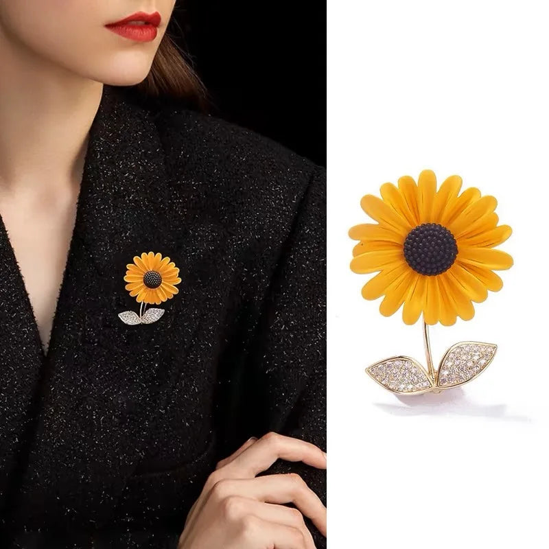 Trendy Sunflower Metal Brooch Exquisite Rhinestone Leaf Lapel Pins for Women Clothing Suit Badges Jewelry Accessories Gift