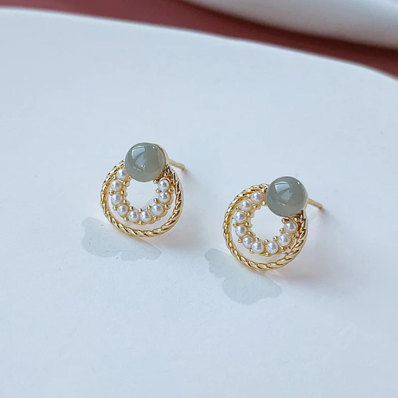 2024 New Small Round Earrings for Women Korean Fashion Sweet Imitaiton Pearl Circles Tiny Stud Earrings Geometry Ear Jewelry