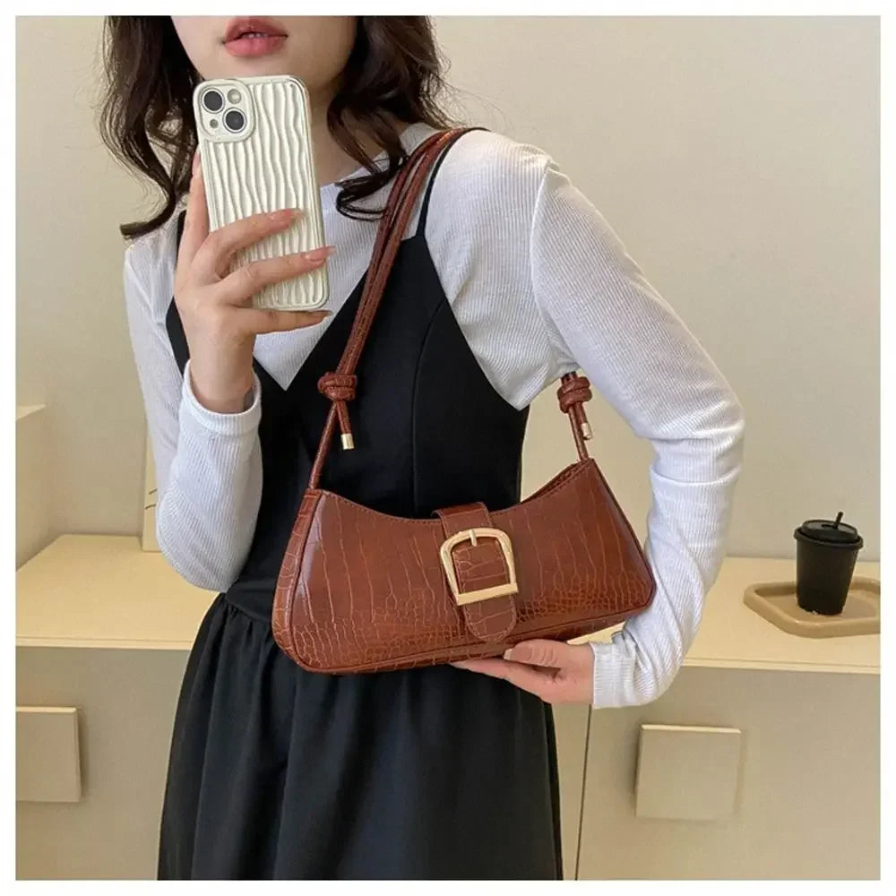 2024 New Fashion Solid Color French Small Hand Baguette Bag French Texture Popular Bag White Underarm Bag Female