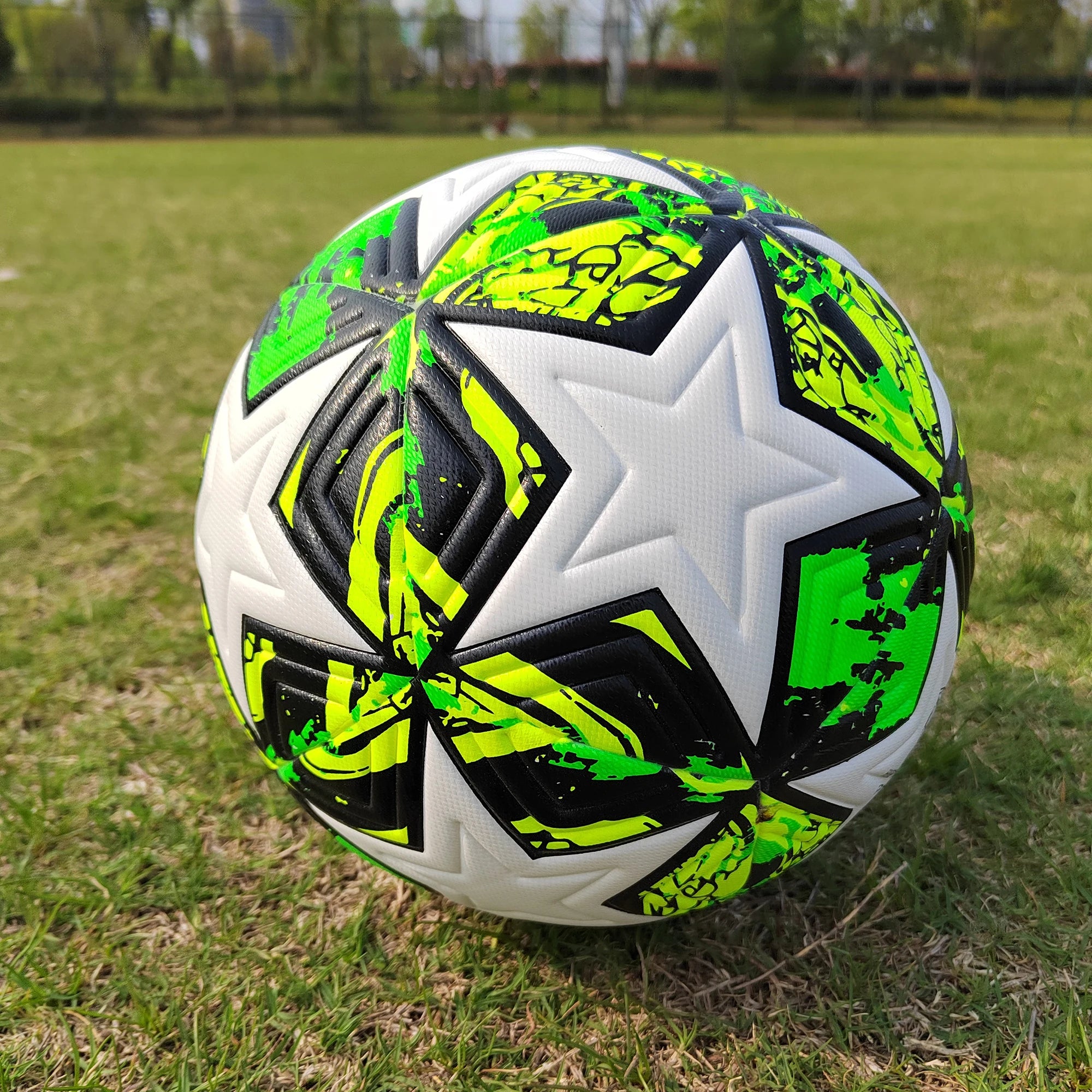 High Quality Soccer Balls Official Size 4/5 PU Material Seamless Goal Team Outdoor Match Game Football Training Ballon De Foot