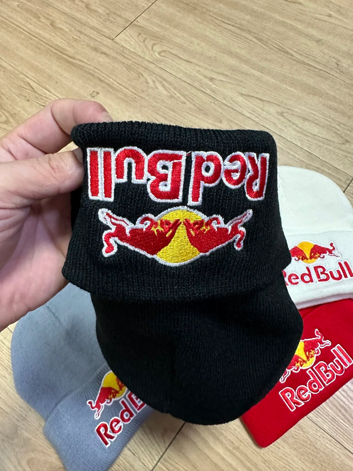 New Fashion 6 colors Red Bull High Quality Knitted Hat for Women and Men Casual Beanie Hat Cap Winter Soft Warm Caps Unisex