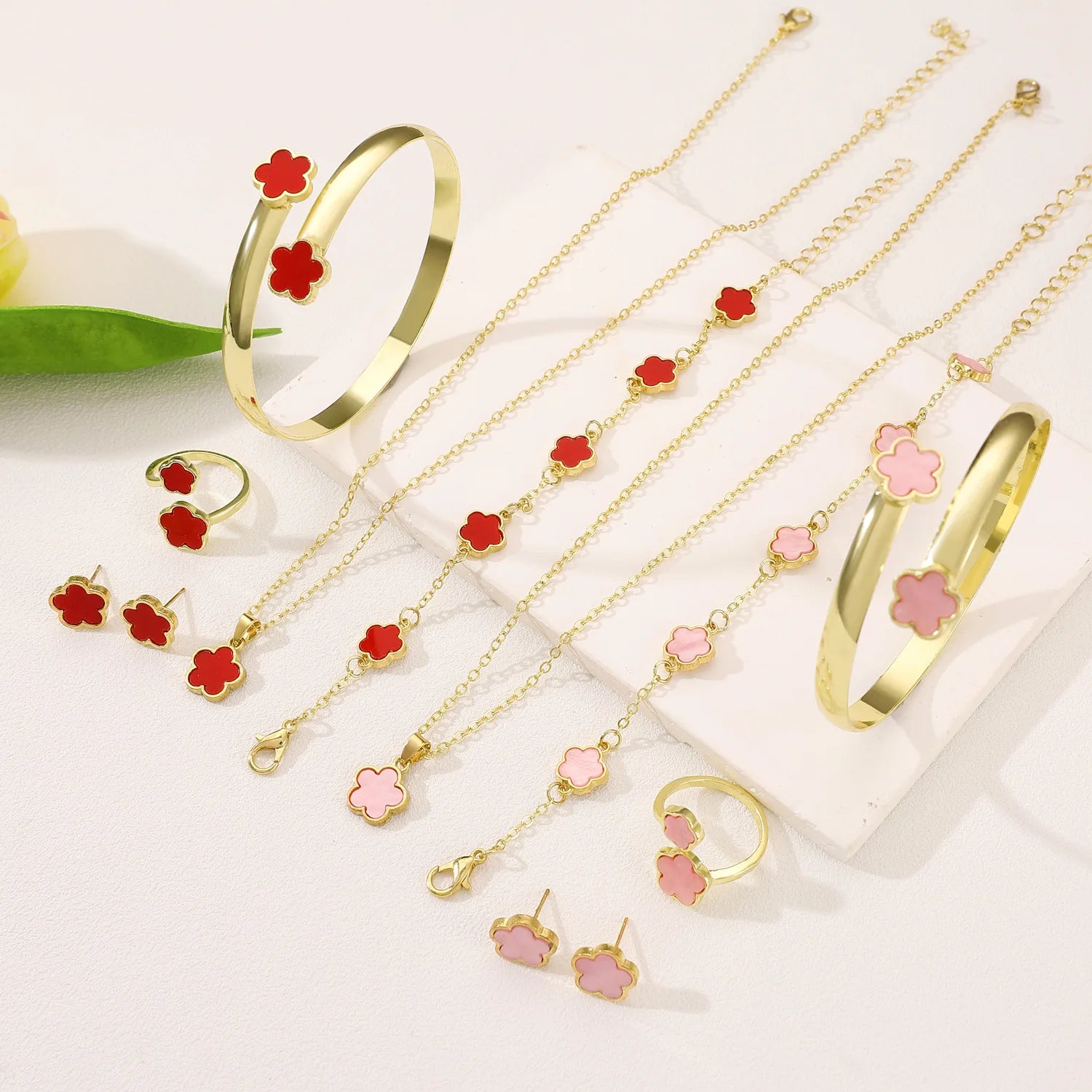 5 Pcs Set Five Leaf Clover Jewelry Set Women Simple Oil Drip Lucky Flower Necklace Hundred Hand Jewelry Earrings Dropshipping