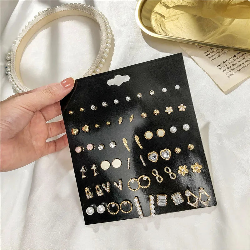 New Design 30Pairs/lot Mixed Crystal Small Stud Earrings Sets For Women Girl Heart Flowers Moon Ear Jewelry Accessories