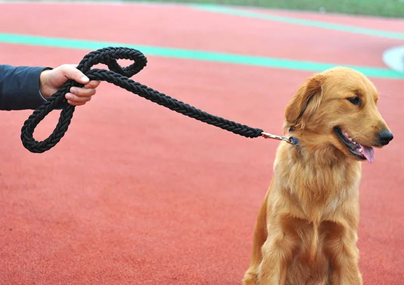 Large Dog Leash Traction Rope with Heavy Duty Buckle Hand-knitted Strong Durable Nylon Braided Leashes for Medium Big Dogs Bully