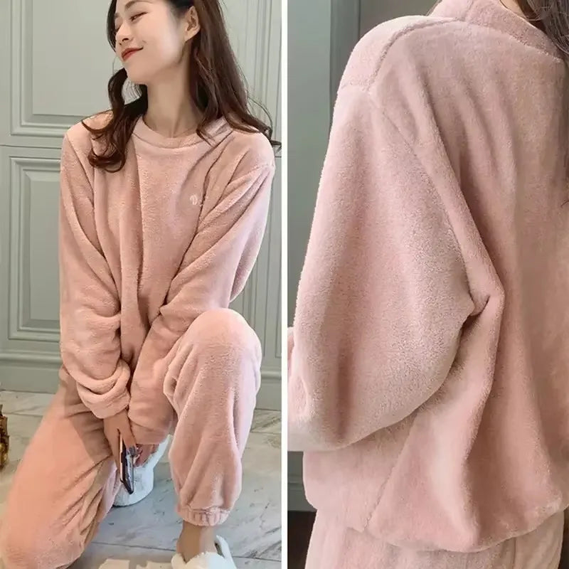 Women's Autumn and Winter Warm Pants Coral Velvet Pajama Set Loose Fitting Home Clothing for Outdoor Women's Oversized Pajamas