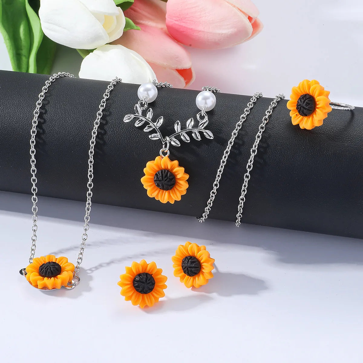 Cute Sweet Resin Flower Pendant Metal Leaves Chain Sunflower Necklace Bracelet Rings Earring Set Jewelry