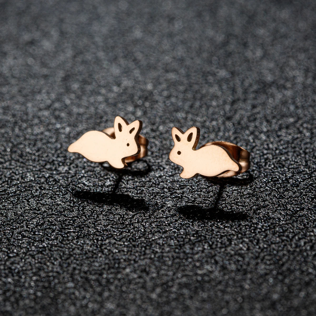 Hollow Stainless Steel Cute Rabbit Bunny Earring For Girl Ear Stud Fashion Jewelry Cute Animal Party Anniversary Stud Earrings