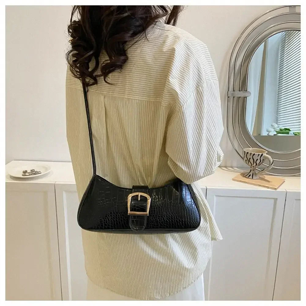 2024 New Fashion Solid Color French Small Hand Baguette Bag French Texture Popular Bag White Underarm Bag Female