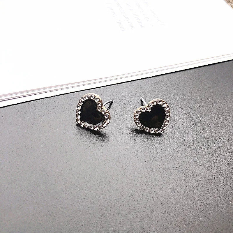 Korean Style Zircon Black Resin Heart Ear Studs for Women Elegant Luxury Geometric Earrings 2024 Fashion Trends Jewelry Gifts